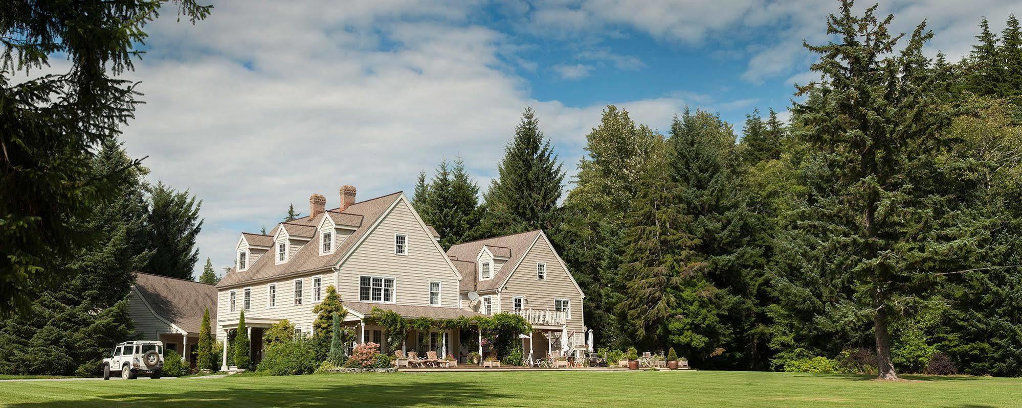 Minette Bay Lodge Kitimat Екстериор снимка